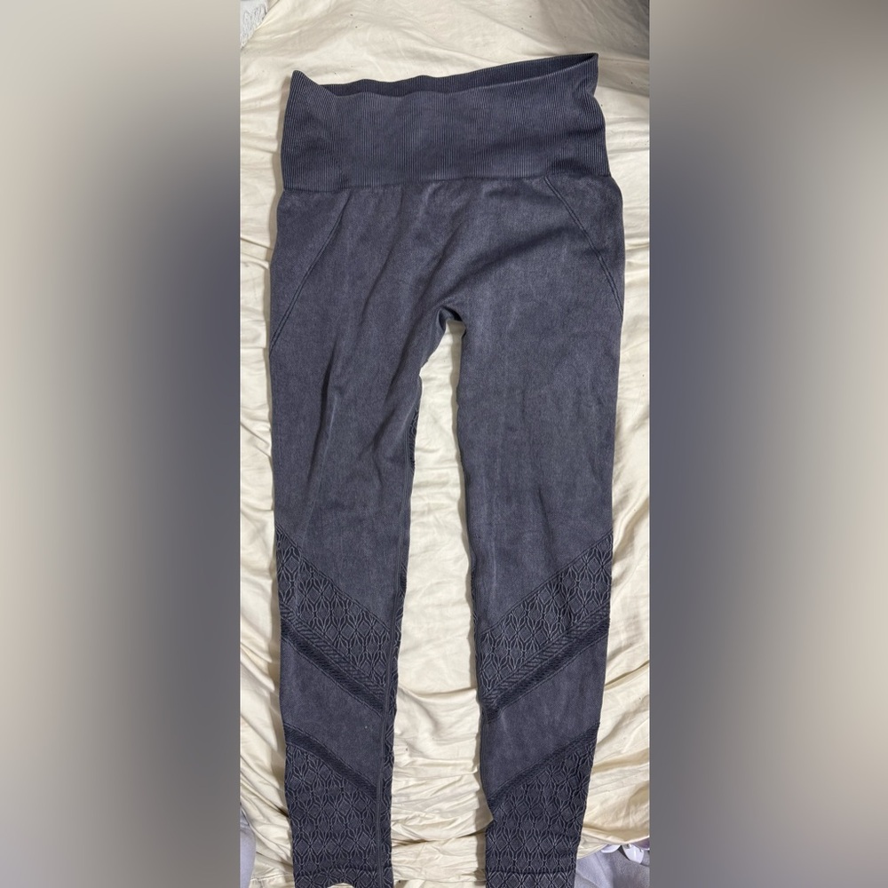 Gray Textured Leggings